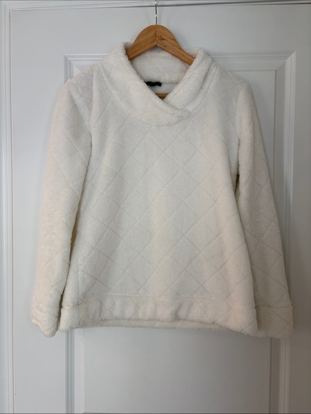 Talbots White Quilted Plush Funnel Neck Pullover
